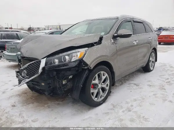 5XYPK4A55HG268333 2017 KIA SORENTO - Image 2