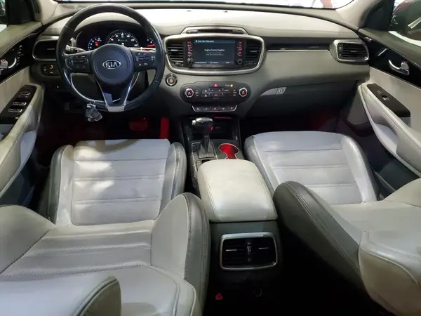5XYPK4A55HG302156 2017 KIA SORENTO - Image 8