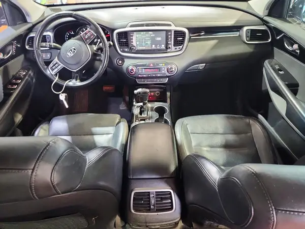 5XYPK4A55KG568073 2019 KIA SORENTO - Image 8