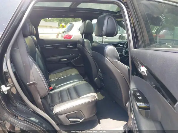 5XYPK4A56GG005508 2016 KIA SORENTO - Image 8