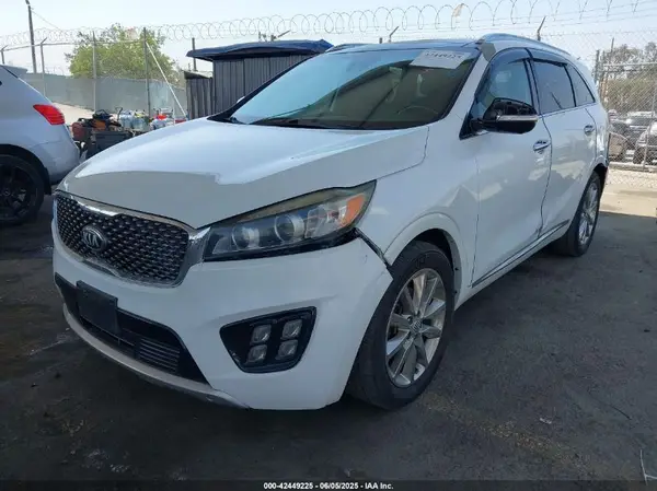 5XYPK4A56GG021935 2016 KIA SORENTO - Image 2