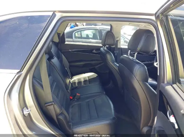 5XYPK4A56GG046026 2016 KIA SORENTO - Image 8