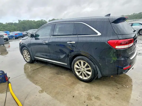 5XYPK4A56GG056605 2016 KIA SORENTO - Image 2