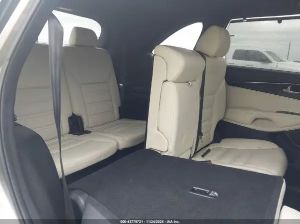 5XYPK4A56GG069029 2016 KIA SORENTO - Image 8
