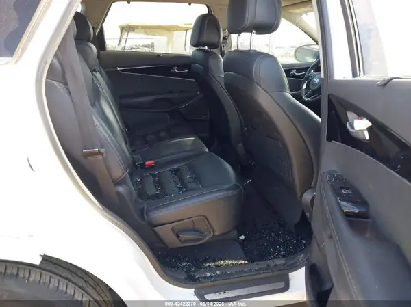5XYPK4A56GG071105 2016 KIA SORENTO - Image 8
