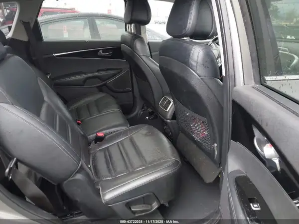 5XYPK4A56GG112574 2016 KIA SORENTO - Image 8