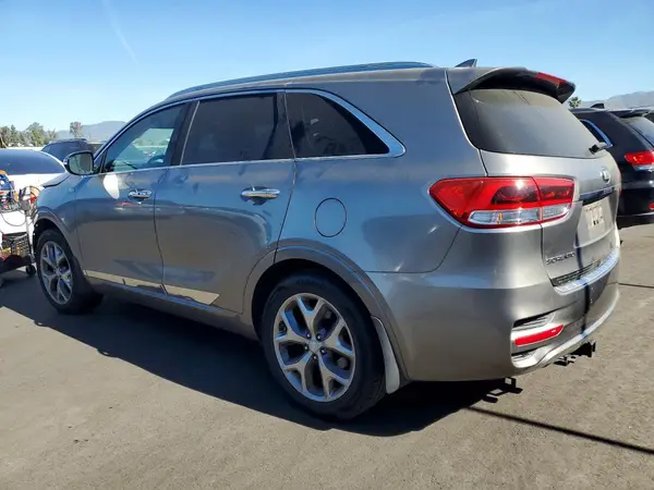 5XYPK4A56GG115717 2016 KIA SORENTO - Image 2