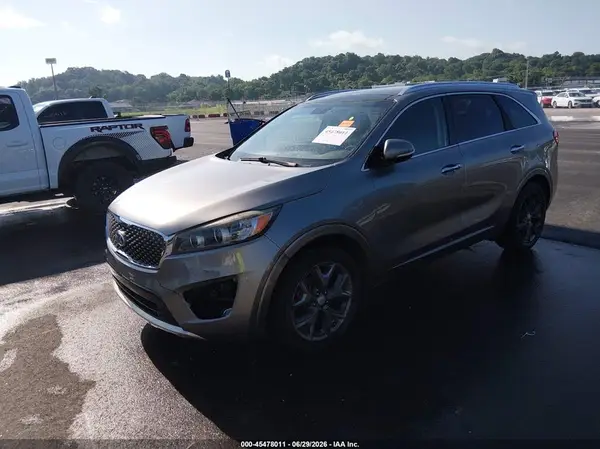 5XYPK4A56GG118181 2016 KIA SORENTO - Image 2
