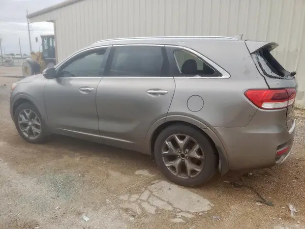 5XYPK4A56GG121758 2016 KIA SORENTO - Image 2