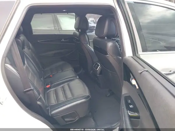 5XYPK4A56GG182978 2016 KIA SORENTO - Image 8