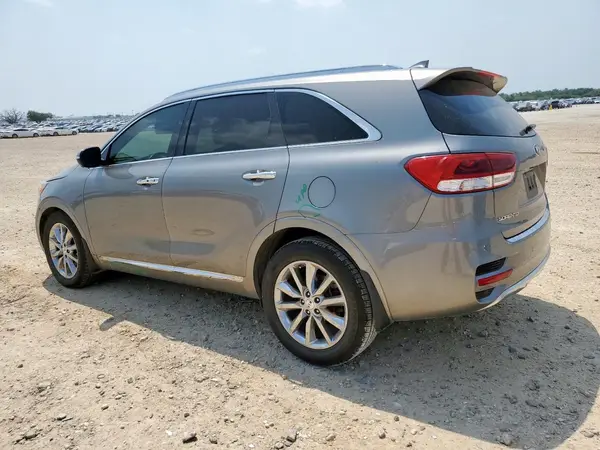 5XYPK4A56HG194355 2017 KIA SORENTO - Image 2