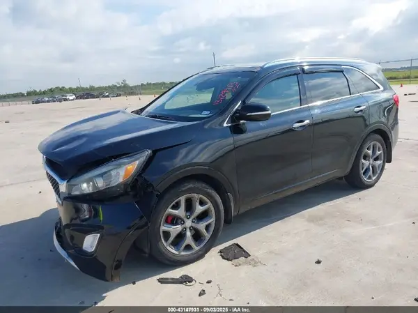 5XYPK4A56HG294990 2017 KIA SORENTO - Image 2