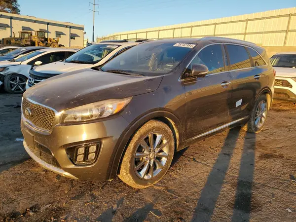 5XYPK4A56HG305258 2017 KIA SORENTO - Image 1