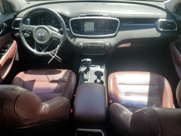 5XYPK4A56JG370102 2018 KIA SORENTO - Image 8