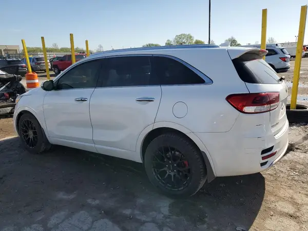 5XYPK4A56JG380760 2018 KIA SORENTO - Image 2