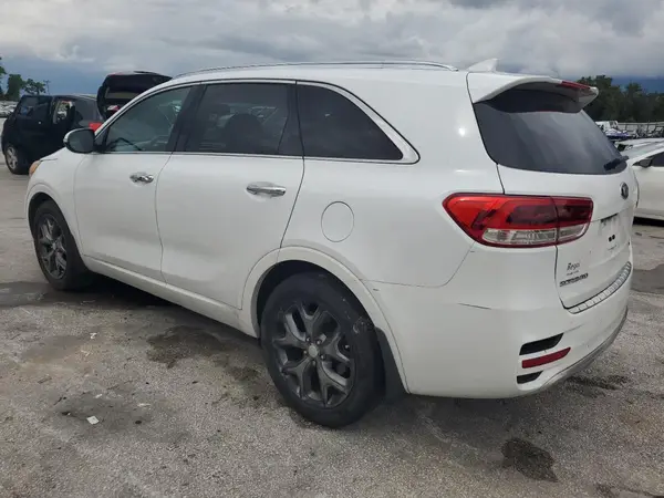5XYPK4A56JG397171 2018 KIA SORENTO - Image 2