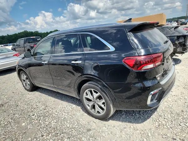 5XYPK4A56KG466068 2019 KIA SORENTO - Image 2
