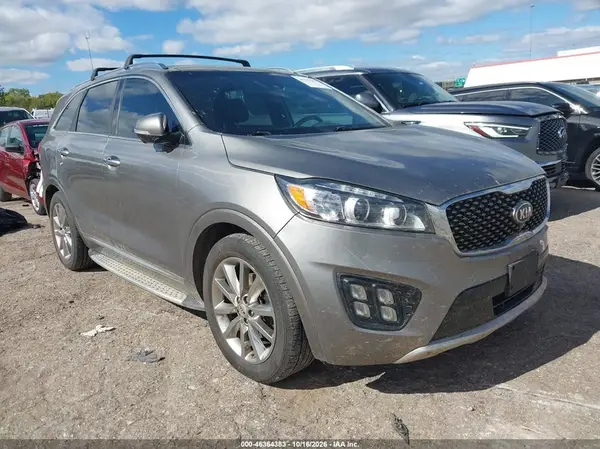 5XYPK4A57GG100580 2016 KIA SORENTO - Image 1
