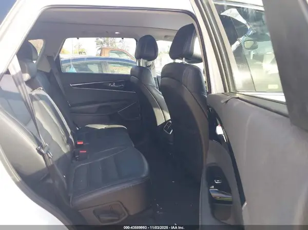 5XYPK4A57GG112535 2016 KIA SORENTO - Image 8