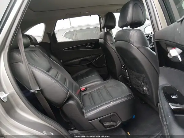 5XYPK4A57GG115287 2016 KIA SORENTO - Image 8