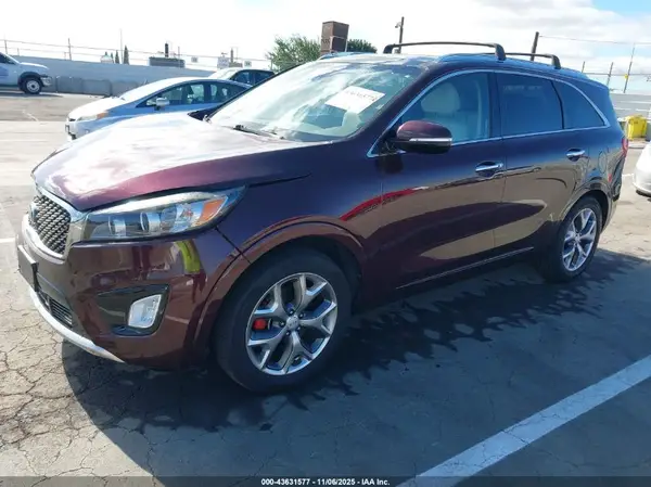 5XYPK4A57JG369685 2018 KIA SORENTO - Image 2