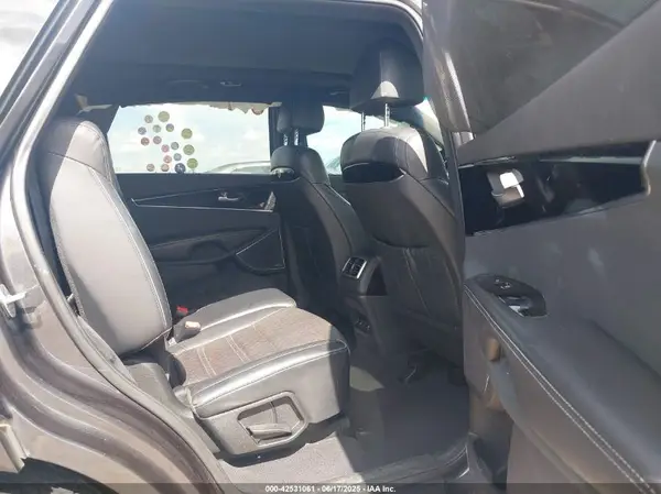 5XYPK4A57JG374286 2018 KIA SORENTO - Image 8