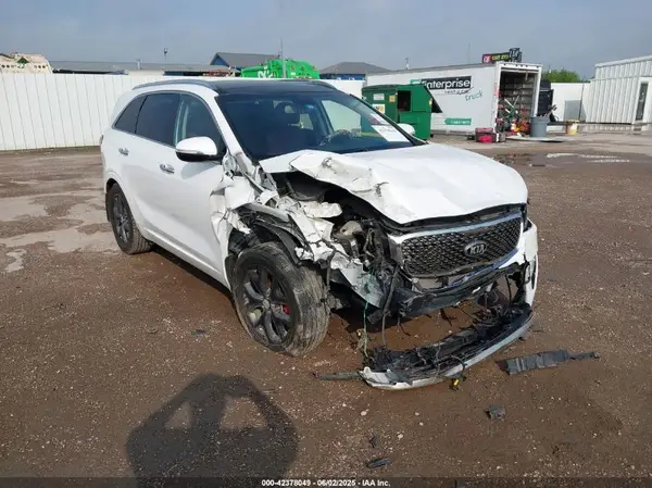 5XYPK4A57JG407206 2018 KIA SORENTO - Image 1