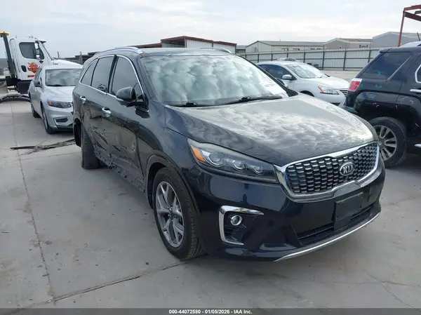 5XYPK4A57KG444113 2019 KIA SORENTO - Image 1