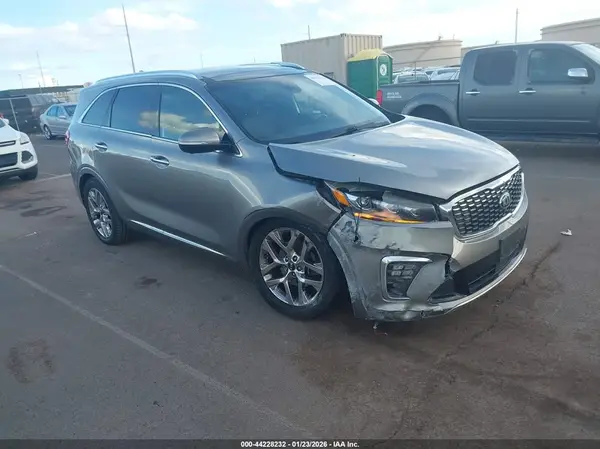 5XYPK4A57KG530408 2019 KIA SORENTO - Image 1