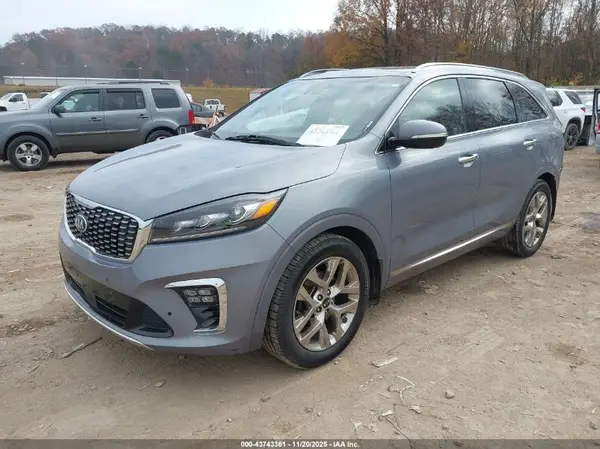 5XYPK4A57KG608945 2019 KIA SORENTO - Image 2