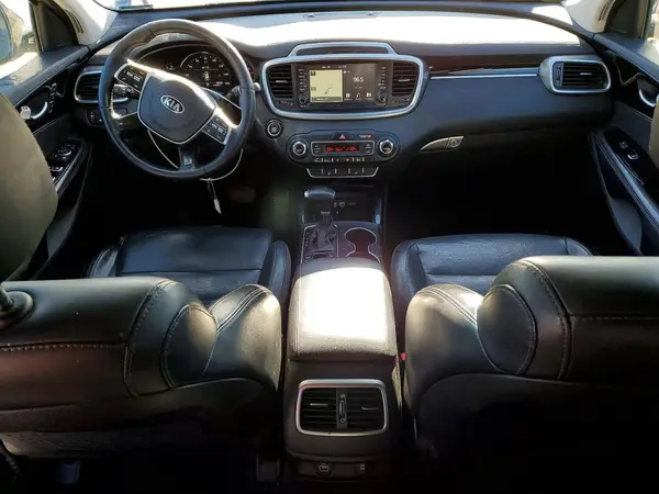 5XYPK4A57LG702566 2020 KIA SORENTO - Image 8