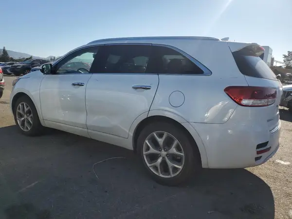 5XYPK4A58GG074829 2016 KIA SORENTO - Image 2