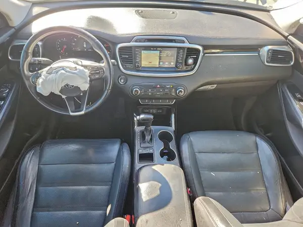5XYPK4A58GG080792 2016 KIA SORENTO - Image 8