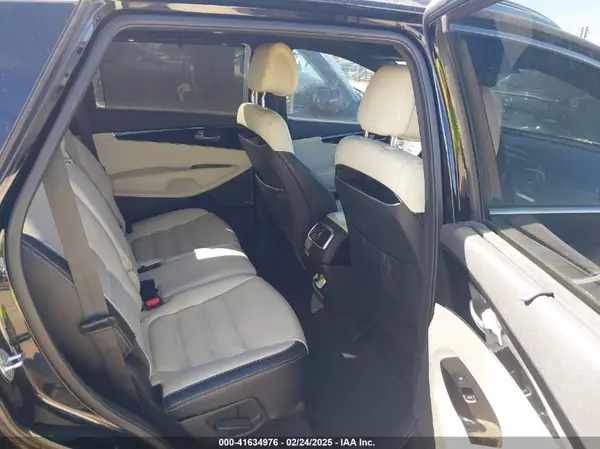 5XYPK4A58GG091601 2016 KIA SORENTO - Image 8