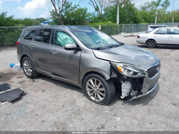 5XYPK4A58GG126573 2016 KIA SORENTO - Image 1