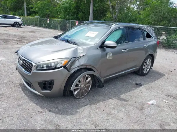 5XYPK4A58GG126573 2016 KIA SORENTO - Image 2