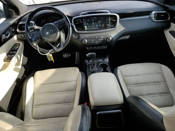 5XYPK4A58HG239098 2017 KIA SORENTO - Image 8