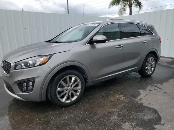 5XYPK4A58HG281643 2017 KIA SORENTO - Image 1