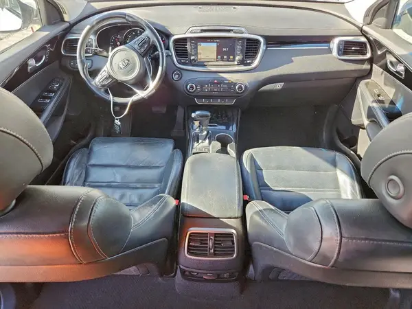 5XYPK4A58HG298099 2017 KIA SORENTO - Image 8