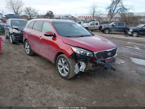 5XYPK4A58JG377522 2018 KIA SORENTO - Image 1