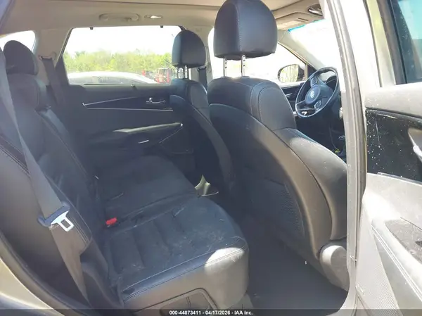 5XYPK4A58JG387550 2018 KIA SORENTO - Image 8