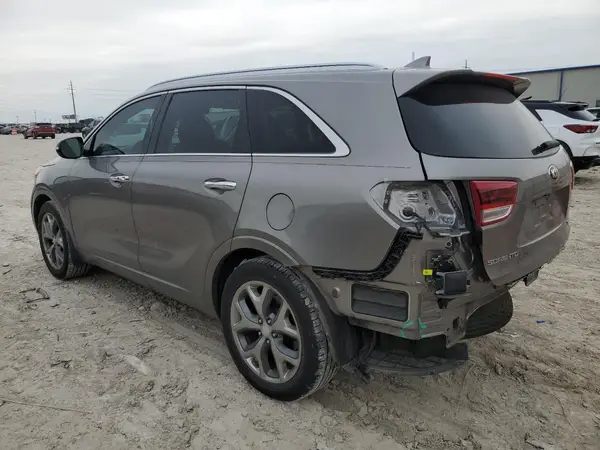 5XYPK4A58JG410731 2018 KIA SORENTO - Image 2