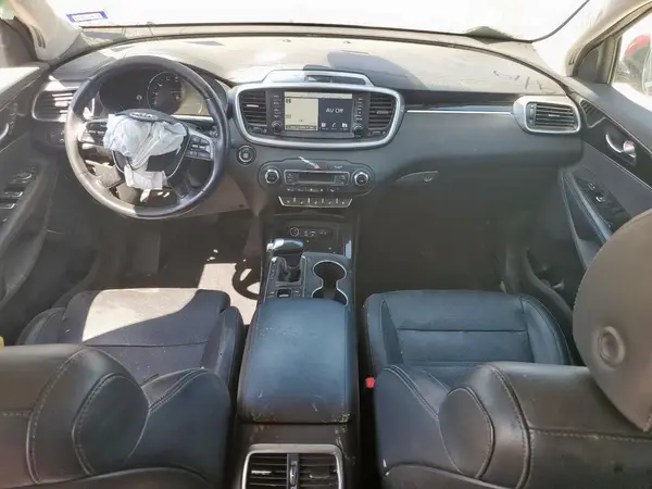 5XYPK4A58KG500236 2019 KIA SORENTO - Image 8