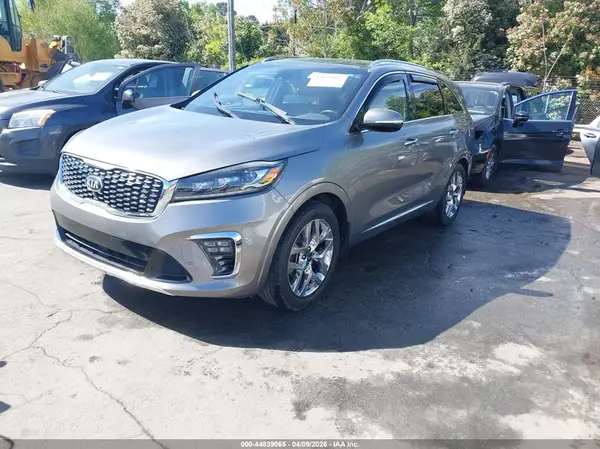 5XYPK4A58KG547170 2019 KIA SORENTO - Image 2