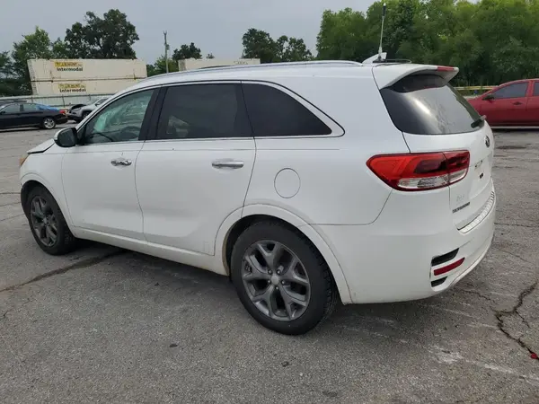 5XYPK4A59GG004577 2016 KIA SORENTO - Image 2