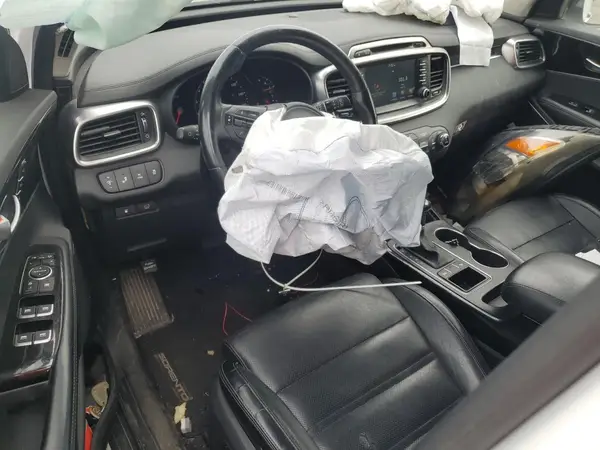 5XYPK4A59GG004577 2016 KIA SORENTO - Image 8