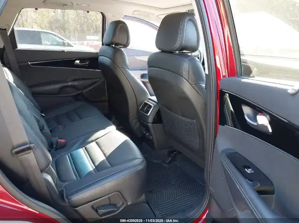 5XYPK4A59GG041869 2016 KIA SORENTO - Image 8