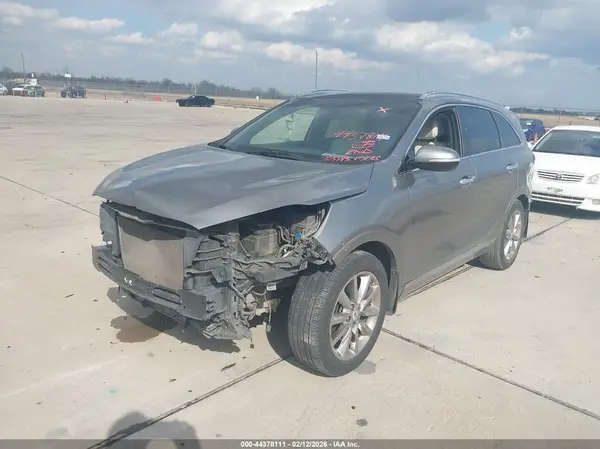 5XYPK4A59GG069011 2016 KIA SORENTO - Image 2
