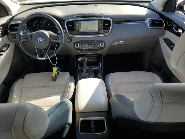 5XYPK4A59HG268318 2017 KIA SORENTO - Image 8