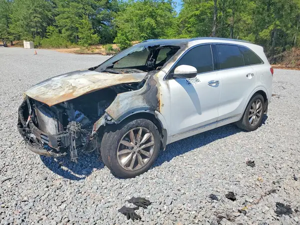 5XYPK4A59HG277701 2017 KIA SORENTO - Image 1